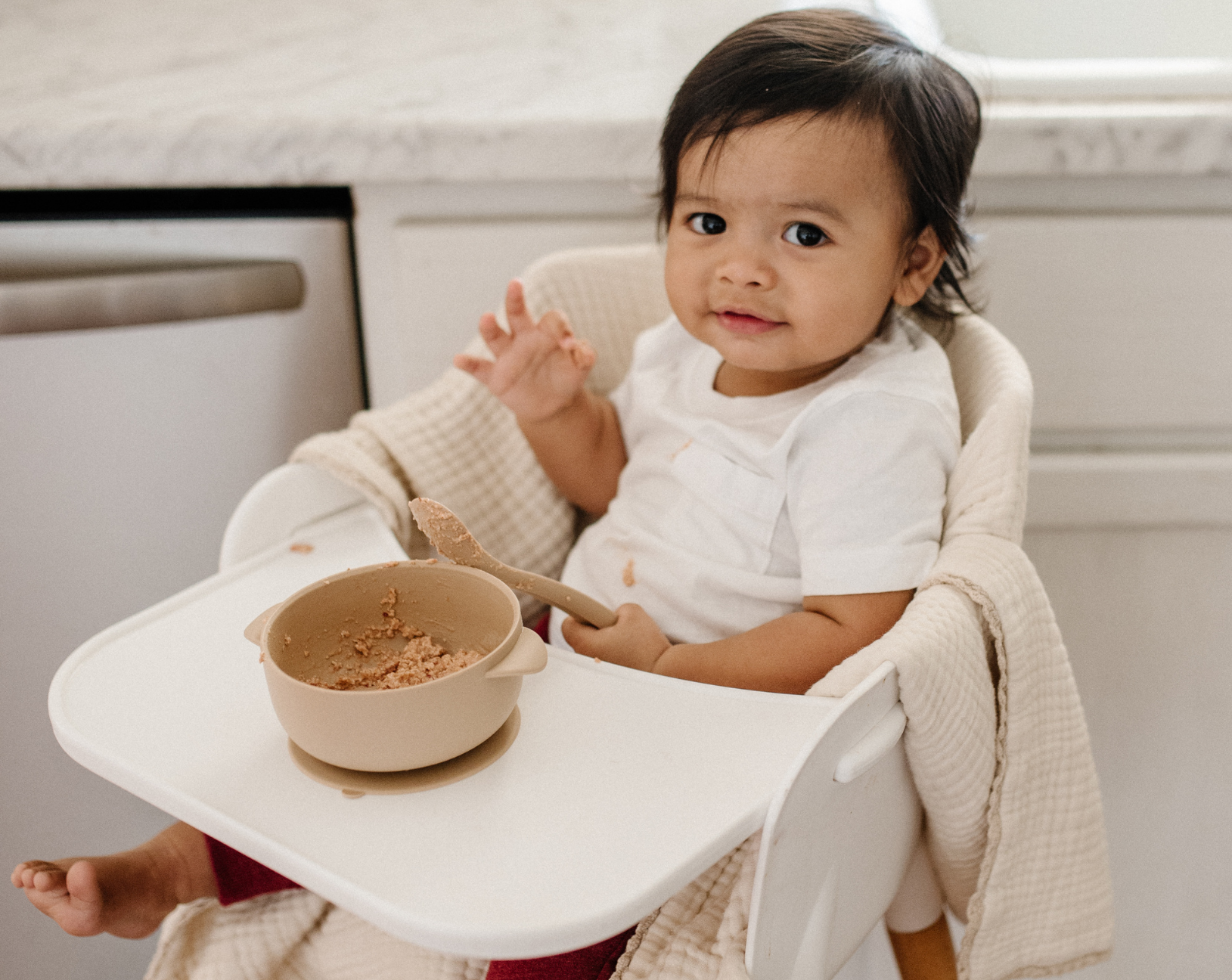 starting solids with baby stress free