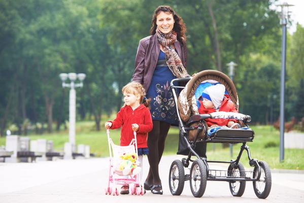 5 Essentials for the On-the-Go Mom