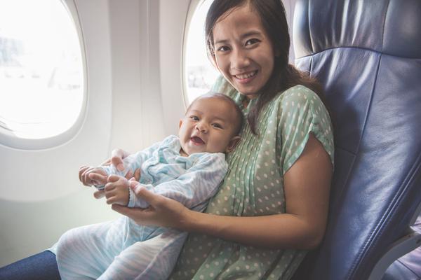Tips for Flying With a Baby This Summer