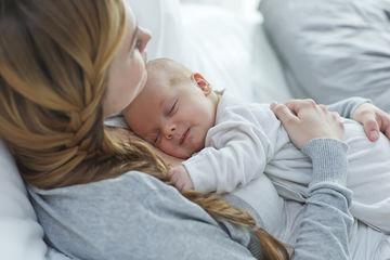 10 Things to Know About Newborns | First Time Parents Guide on How to Care for a Newborn Baby