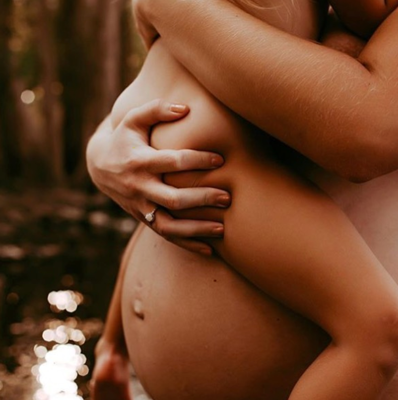 How to Introduce Solid Foods While Breastfeeding Baby-Amara Organic Foods